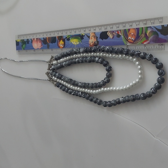 Three layers pearls necklace - Picture 9 of 9